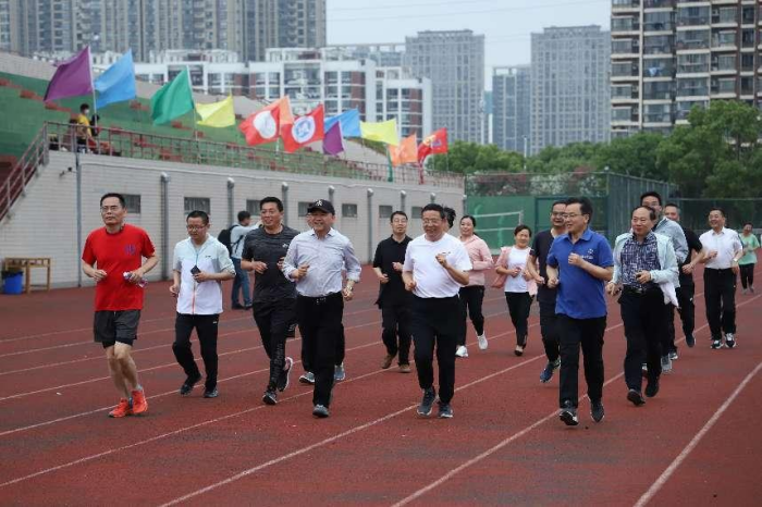 校第十八届体育运动会学生摄影征集活动圆满结束